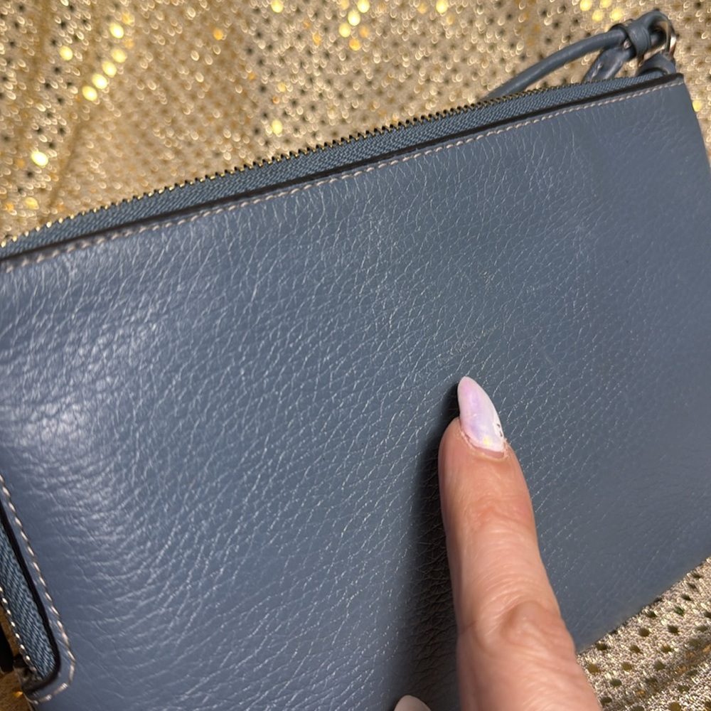 Coach Wristlit blue & creams leather purse - Picture 12 of 16